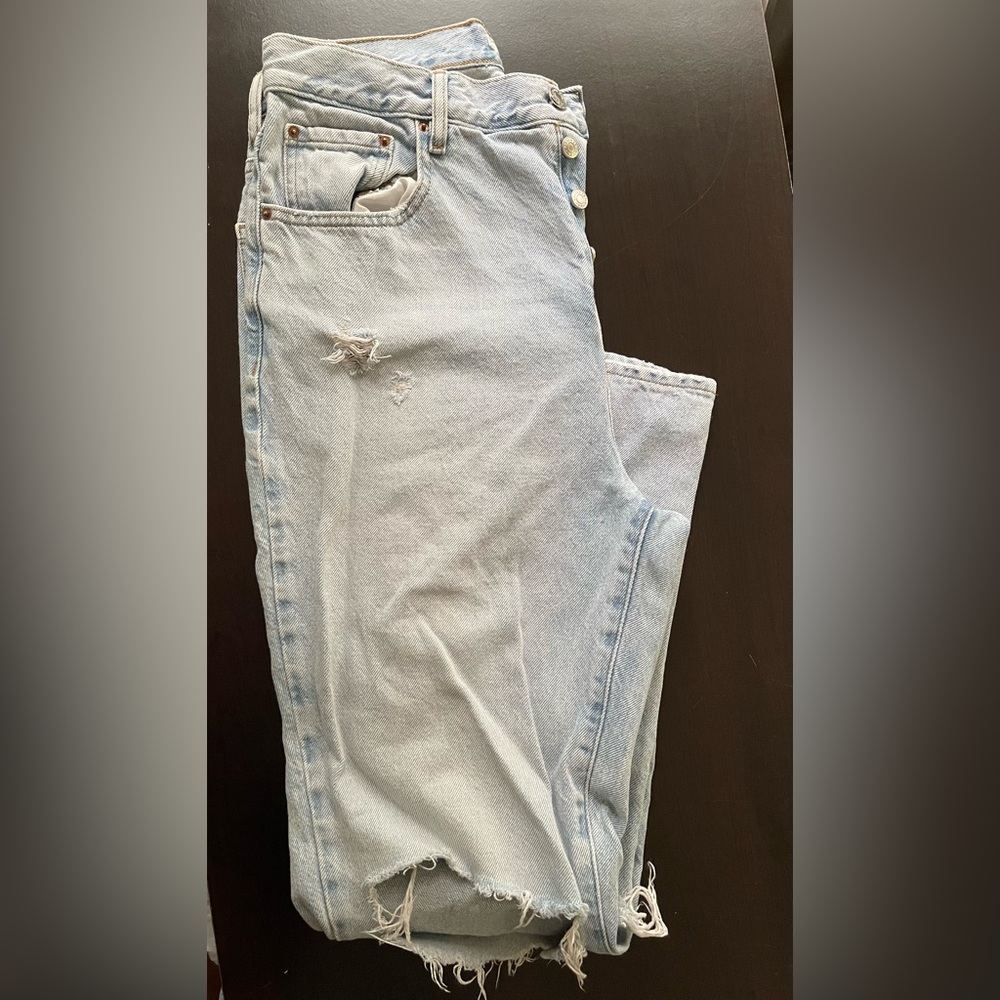 PacSun Dad Jeans Ripped Knee Size 30